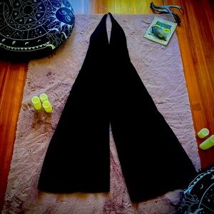 Hand Made Joesph Magnin Black Velvet Halter Jumpsuit 🖤 Size Medium/Large 💀